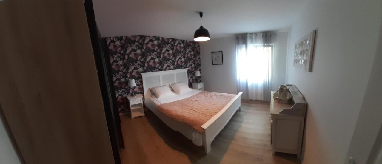 Adorable Maison D'Hotes Bordee D'Etangs Au Calme. Grandcourt  Luaran gambar